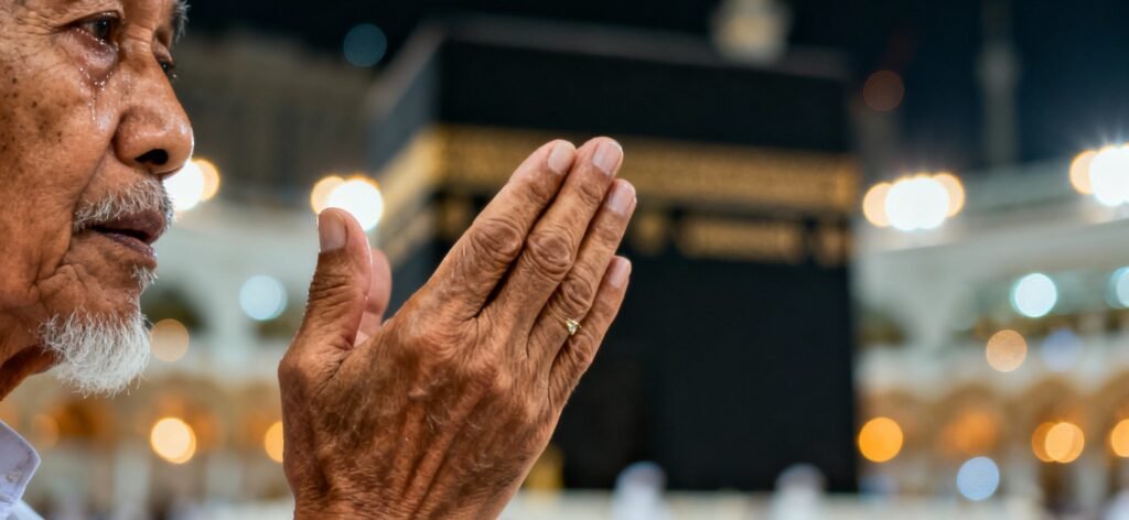 Umroh di Usia Senja, Berikut Hal yang Paling Dibutuhkan